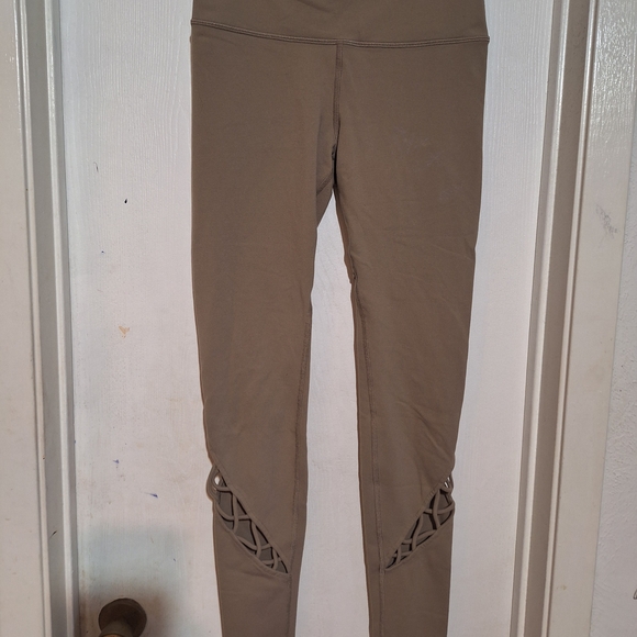 ALO YOGA Taupe Leggings - Picture 1 of 4